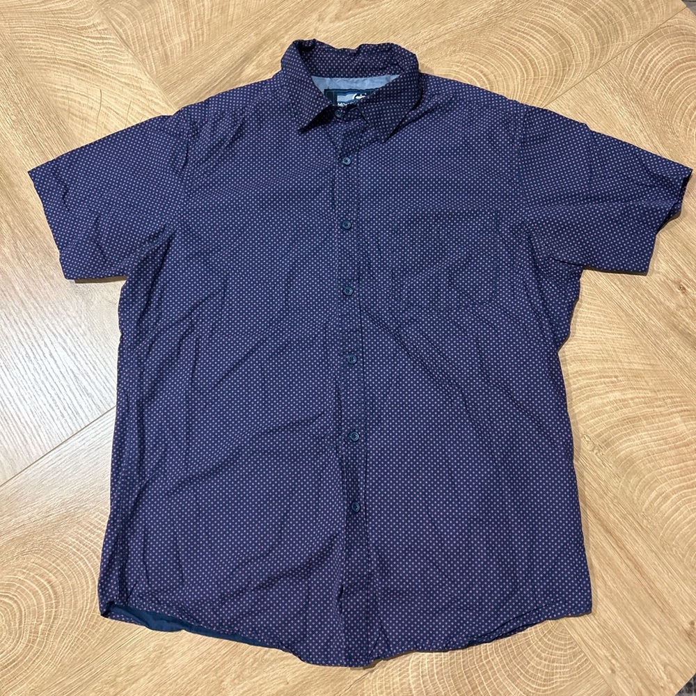 Men's Blue and Red Polka Dot Short Sleeve Button-Up Shirt